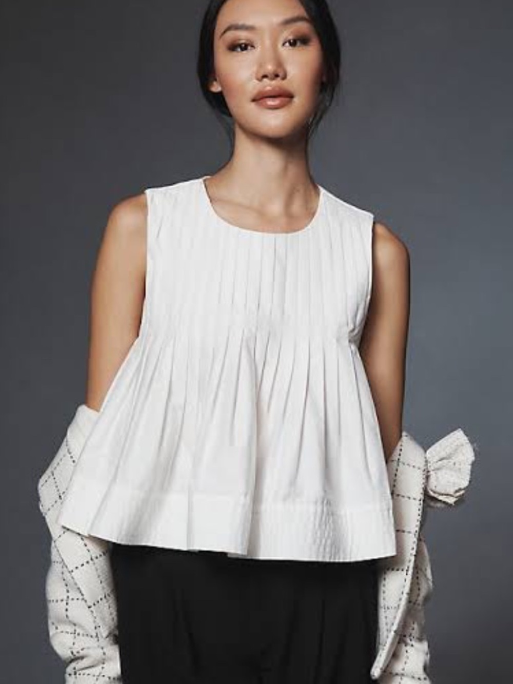 Mare Mare White Pleated Sleeveless Peplum Top